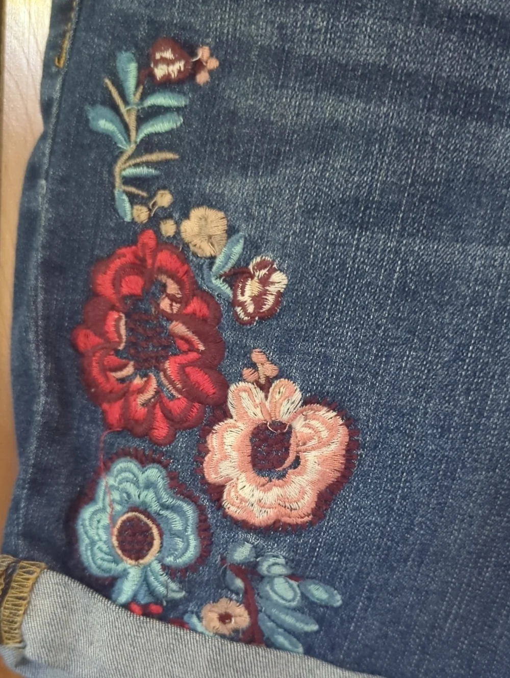 Vintage America Women’s Dark Blue Embroidered Denim Shorts - Picture 4 of 5